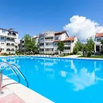 Апартаменты Your Lovely Summer In Sunny *